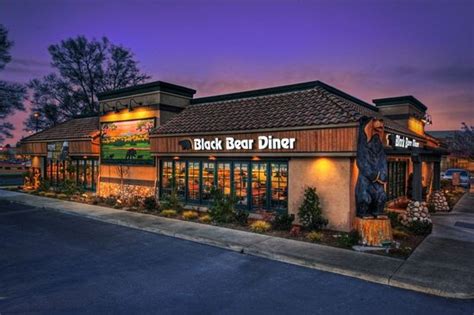 Boasting rolling hillsides that turn golden in the summer, fruit orchards, and fertile farmland, you’re sure to find great food in this area. . Black bear diner vacaville